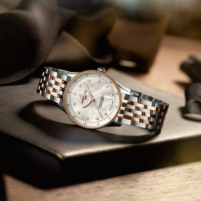 A sophisticated look with a Breitling Navitimer Watch 
