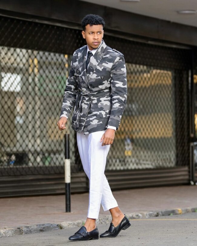A unique look with a camouflage blazer. 