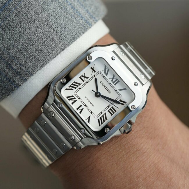 A vintage-inspired look with a Cartier Santos Watch 