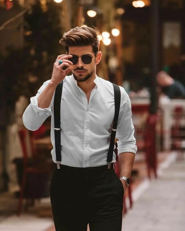 A cool and charming look with suspenders. 