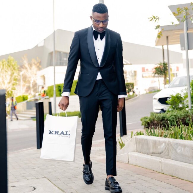 A cool look with a black tuxedo. 