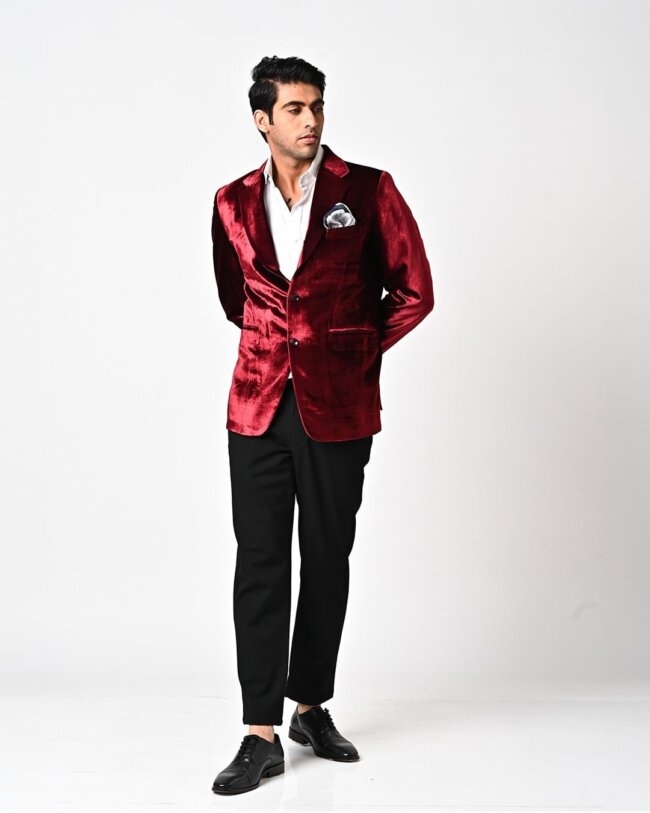 A cool look with a burgundy velvet blazer.