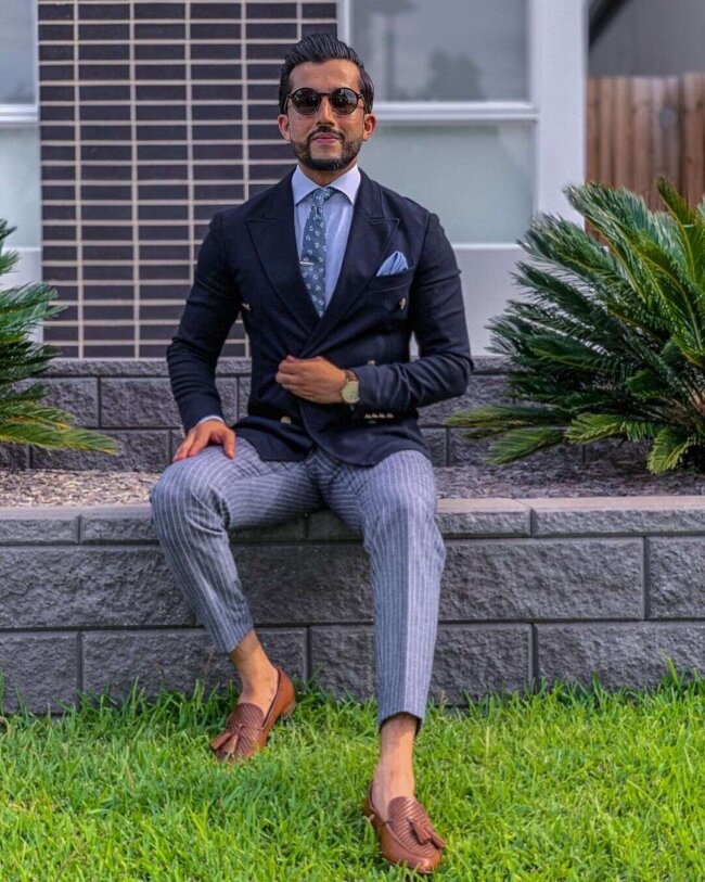 A polished look with a charcoal suit. 
