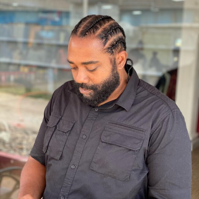 A classic look with ghana braids. 