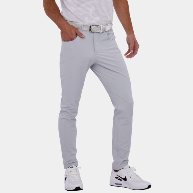 A refined look with golf pants.