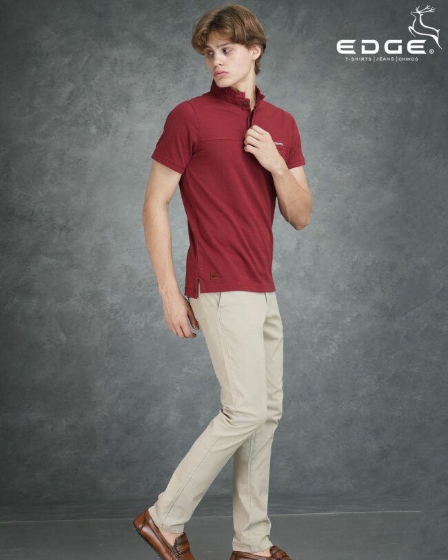 A cool look with a polo shirt and chinos. 